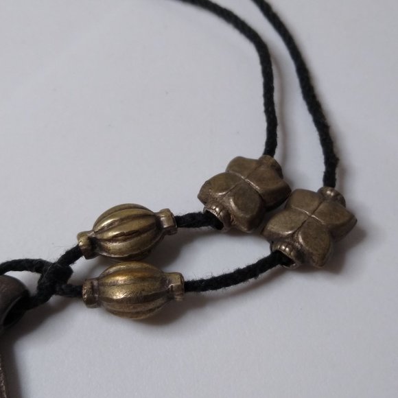 Vintage Metal Pendant String Necklace - Picture 14 of 16